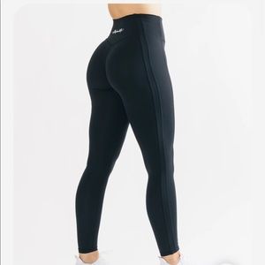 NEW Pulse Kinetic Alphalete leggings
